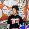 【鈴鹿8耐】唯一のKTMで参戦、HOOTERS旋風が巻き起こる！？［動画］