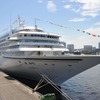 海の日にちなみ子供たちに公開された飛鳥II （20日・横浜港・大さん橋国際フェリーふ頭）