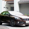 ボルボ V40クロスカントリー D4 SE