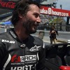 鈴鹿サーキットをバイクで走るキアヌ・リーブス