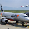 関空で休むジェットスター・ジャパンA320（8月6日、関空）