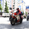 バイクの日、レディースライダーたちが秋葉原をパレード