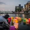 戦後70年、8月6日に広島市の元安川でおこなわれたとうろう流し（参考画像）