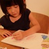 キットの絵本に自分で絵を描く