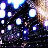 チームラボの「teamLab Exhibition, Walk through the Crystal Universe」が銀座で開催