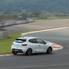 マックスフェルスタッペン選手が駆るルノー ルーテシアルノースポール トロフィー