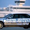 BMWが水素自動車を公開、日本初の走行試験