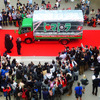 熊本発東京行きトマト畑「トマトラ」が1200kmを走破し無事ゴール。東京・パレットタウンには、くまモンや蒲島郁夫県知事、エスパー伊東が出迎えた