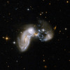 衝突し、爆発的に星形成が起きている銀河の例 Zw II 96