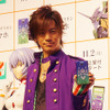 タレントのDAIGOがエヴァスマホを披露