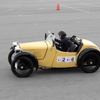 Best of SHCCに輝いたオースティン 7ニッピーを駆る大学生の女性
