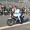 一本橋に挑戦する小暮選手