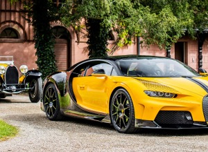 BUGATTI ブガッティシロンスーパースポーツ　正規ライセンス商品　カラー緑 BUGATTI ブガッティシロンスーパースポーツ 正規ライセンス商品 カラー