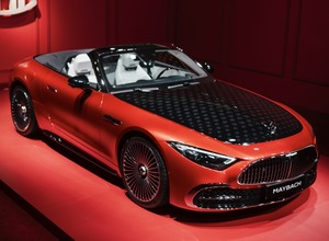 マイバッハ　SLR　SLS　ÀMG 等の全部のカタログ マイバッハ SLR SLS ÀMG 等の全部のカタログ - メルカリ