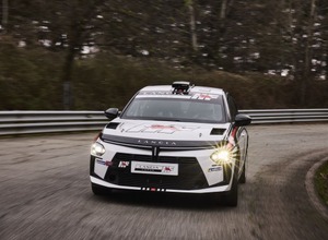 ランチア イプシロン lancia Y 1/43 ランチア イプシロン lancia Y 1/43 - メルカリ