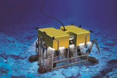 フリッパー型全方向移動クローラーを装着した水中探査機、海中試験に成功 画像
