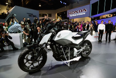 【CES 2017】ホンダの転ばない二輪車、ライディング アシスト…3つの賞を受賞 画像