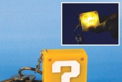 『スーパーマリオ』の「ハテナブロック」が貯金箱やキーリングになった…もちろん“例の音”が鳴る! 画像