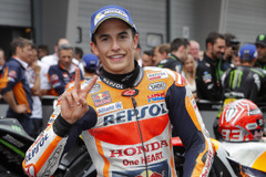 【MotoGP 第9戦ドイツ】8年連続Vのマルケスの前をルーキーが走った…変則左回りのバトル 画像