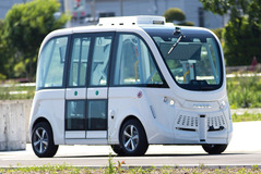 フランスの自動運転EVシャトルバス、国内初登場…SBドライブが実証実験に提供 画像