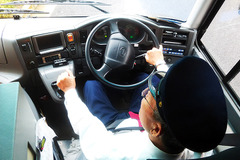 貸切バスの安全対策実施後の進捗状況、175営業所を監査して車両停止処分が6件 画像