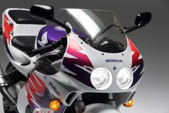 もう一度聞きたいエンジン音 250ccレプリカ編、人気投票トップ2の動画を公開…JAF 画像