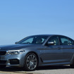 BMW 523d M Sportのフロントビュー。