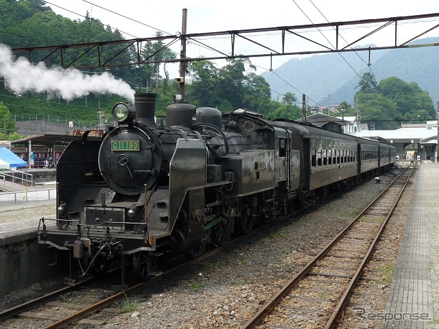 10月4日までは新金谷～家山間のみで運行する大井川鐵道のSL列車『SLかわね路号』。
