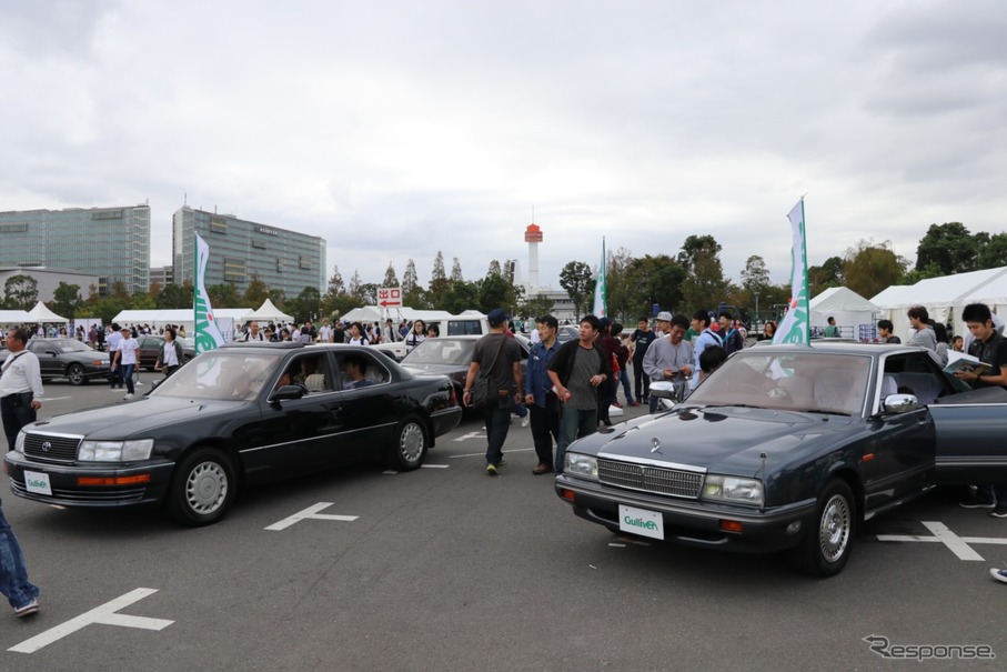 最近ではすっかり珍しくなった往年の名車に実際に乗れるとあって大人気だった。