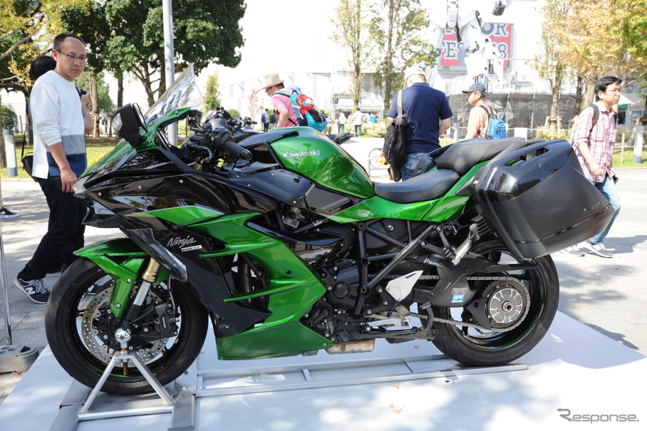 カワサキNinja H2 SX SE（東京モーターフェス2018、セーフティ＆エコ展示）