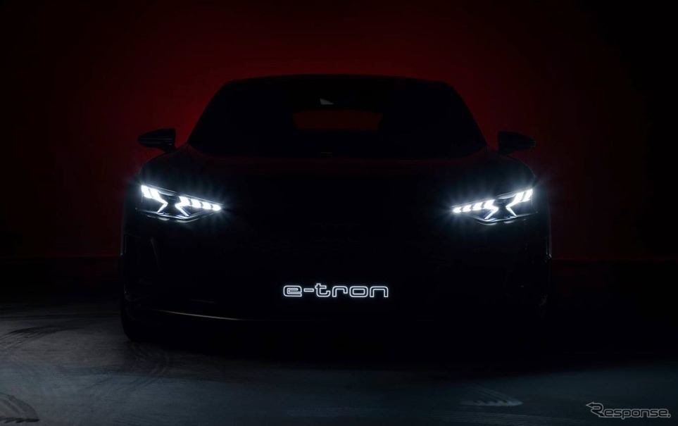 アウディ e-tron GTコンセプトのティザーイメージ
