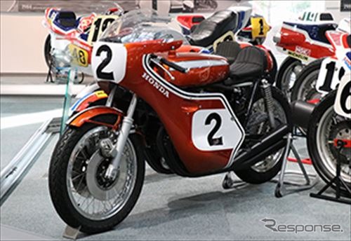 ホンダ CB750 レーサー（1970年）ディック・マンデイトナ200マイル優勝※展示車は当時の部品を使用し忠実に再現したマシン