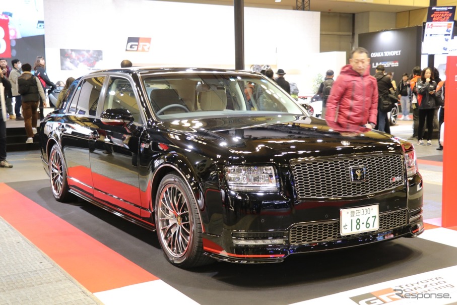 今回は後ろのスープラの引き立て役です!!センチュリーGRMN（黒い方）大阪オートメッセにも登場。