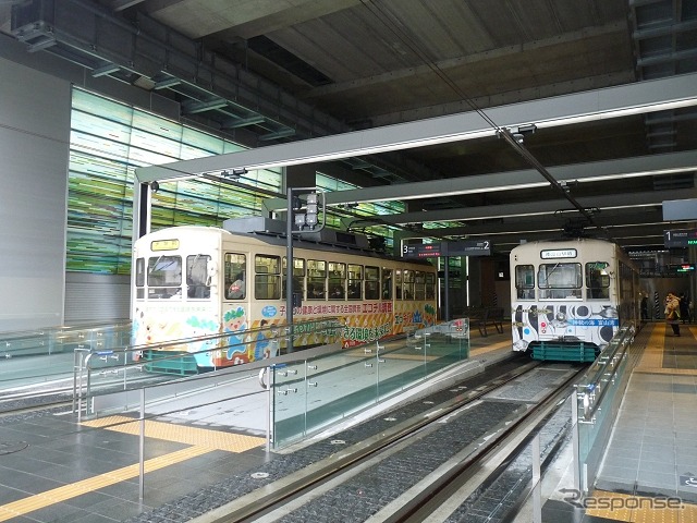 2月9日からナンバリングが順次導入されている富山地方鉄道富山軌道線。写真は「C15」となる富山駅停留場。