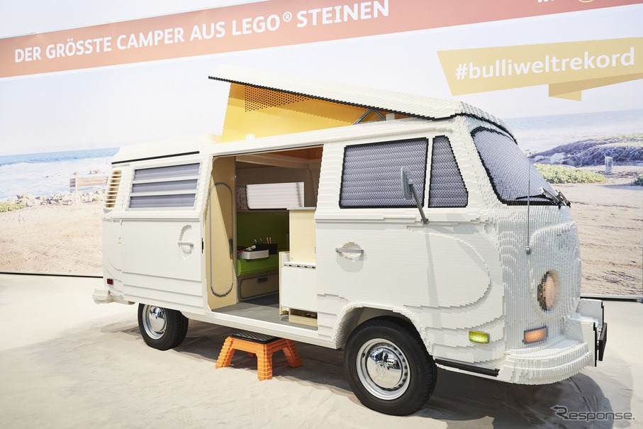 VW T2 のキャンピングカーの実物大レゴブロック仕様