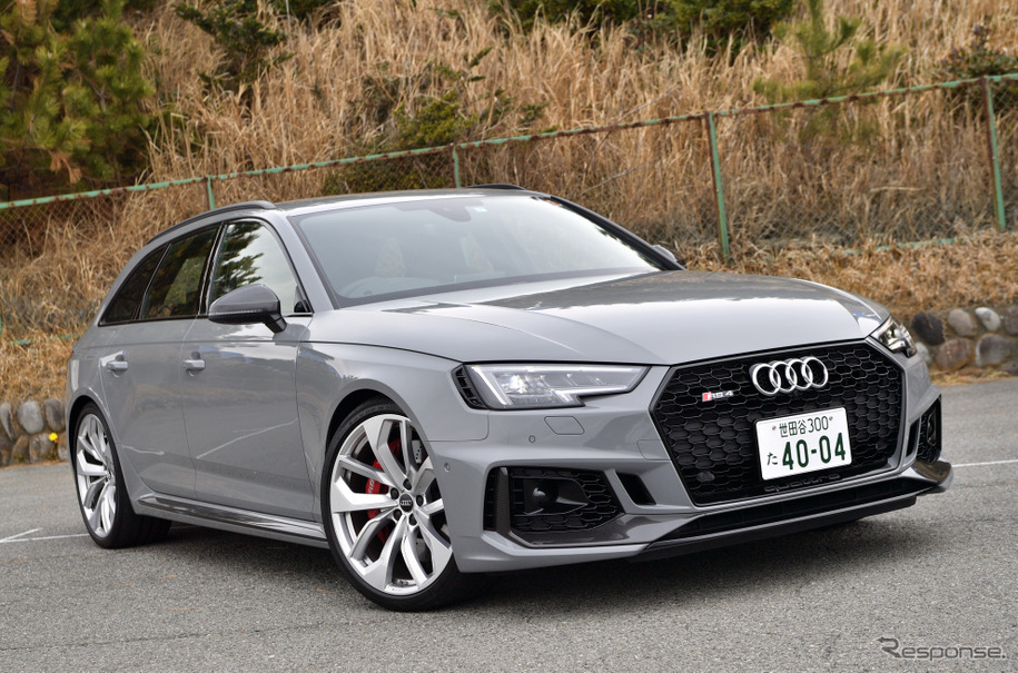 アウディ RS4アバント 新型