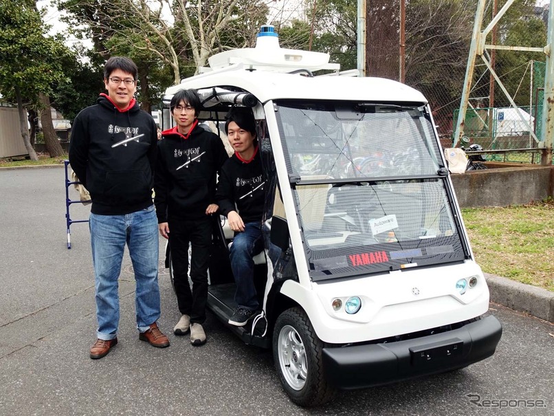 3月23日の「自動運転AIチャレンジ」の準備として参加した「チーム・ラビット」の面々。右から呉澤さん、藤平俊輔さん、薄井宏航さん