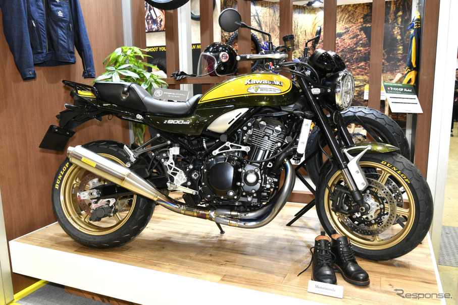 ダンロップ「TT100GP Radial」を装着したカワサキ『Z900RS』