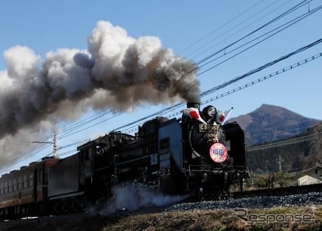 平成の終わりと新元号の誕生を記念して運行される秩父鉄道のSL列車。写真は『SL初詣号』で、今回も日章旗が掲出される。