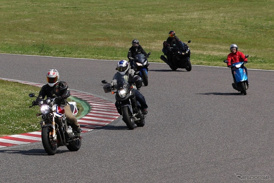 MotoGPサーキットランイメージ