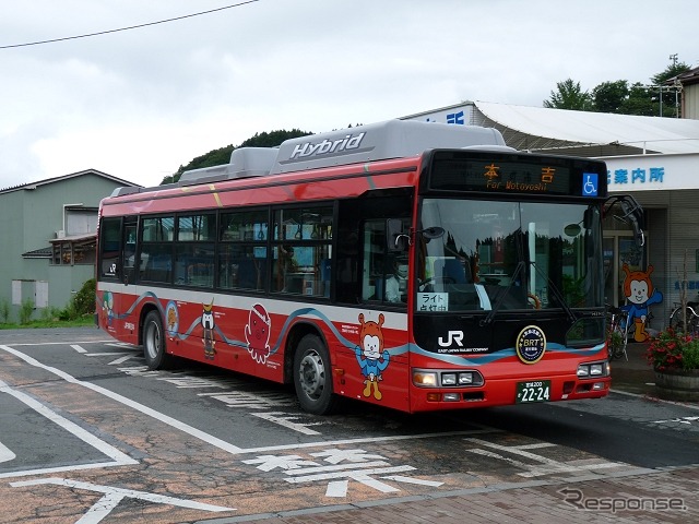 BRT化が復旧策として俎上に載ろうとしている日田彦山線の不通区間。写真はJR東日本気仙沼線のBRT。