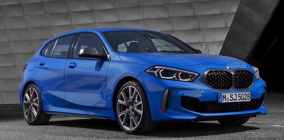 BMW 1シリーズ 新型の M135i xDrive