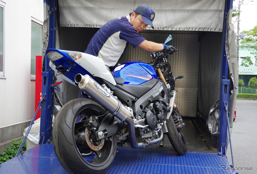 個人宅から北海道へのバイク輸送サービスをおこなうゼロ・プラスBHS