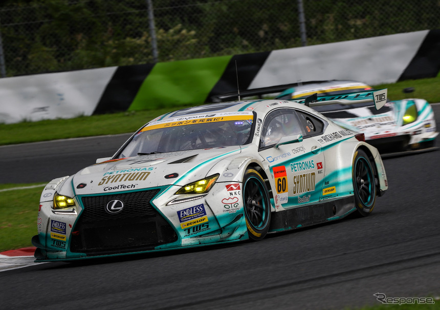 優勝を飾った#60 RC F。