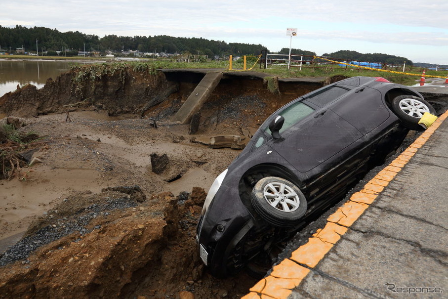 台風19号の被災状況（10月15日、茨城県水戸市）