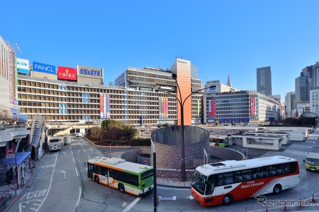 新宿駅西口