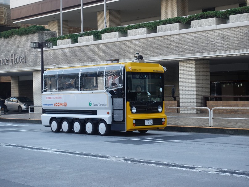 都会のど真ん中で、自動運転バスに乗ってみました