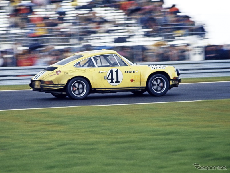 1972年ルマン24時間を走る911ST。