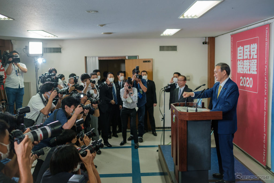 自民党の総裁に選ばれた菅氏（9月14日）