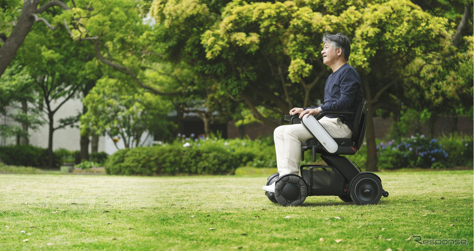 新しい近距離モビリティ=電動車いす WHILL C2 が登場…クオリティ・オブ・ライフ向上に貢献